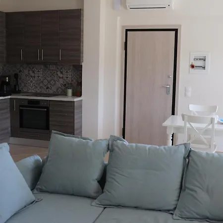 Villa Three-storey Maisonette In *