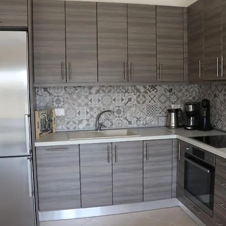 Three-storey Maisonette In *
