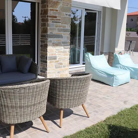 Villa Three-storey Maisonette In Nikiti (Sithonia)