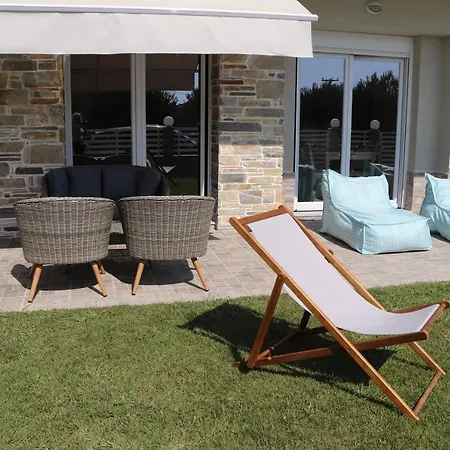 Villa Three-storey Maisonette In Nikiti (Sithonia)
