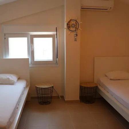 Three-storey Maisonette In
