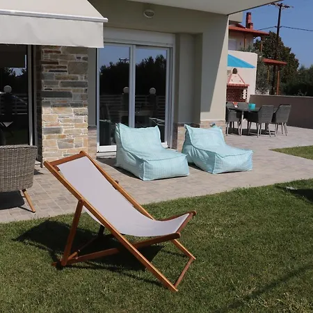 Villa Three-storey Maisonette In *